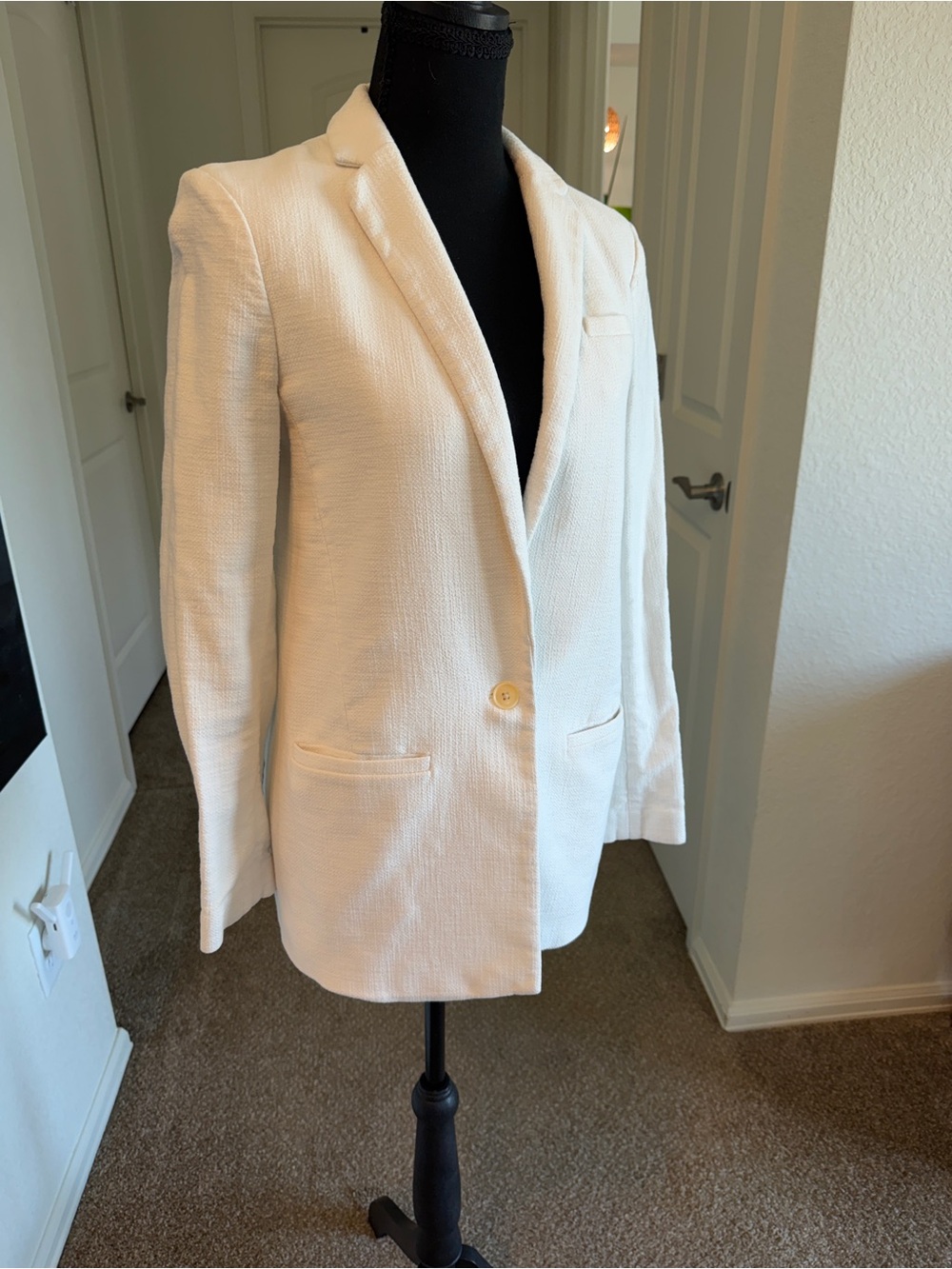 Banana Republic Cream Textured Single-Button Blazer